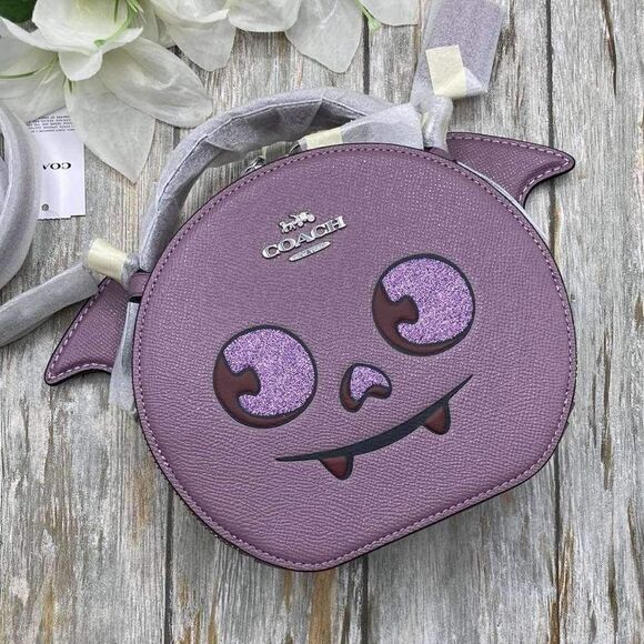 Canteen Crossbody Bag With Halloween Bat Print Purse - Picture 3 of 8